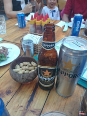 Đậu phộng để trong trái dừa 