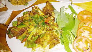 giò heo chiên giòn kiểu thái