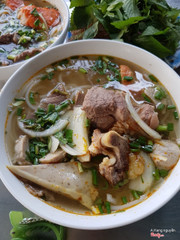 bún bò giò heo