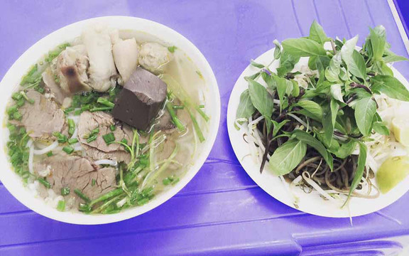 Cơm Tự Chọn & Bún Bò Huế