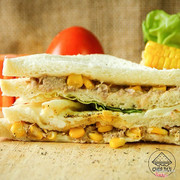 Sandwich Cá Ngừ