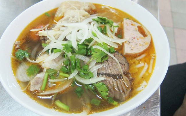 Bún Bò Bình Dân