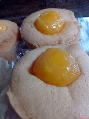 bông lan trứng muối truyền thống