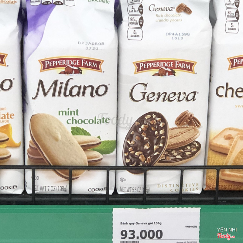 Bánh Mỹ cũng dễ dàng tìm thấy ở đây