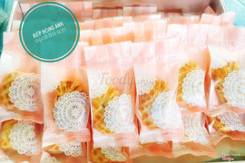 Bánh dứa Đài Loan Homemade với vị chua ngọt của nhân dứa được sên kỹ từ dứa tươi nguyên chất, cùng vị thơm bơ đặc trưng của vỏ bánh, tất cả hoà tan trong miệng.
Hộp 100k/10 bánh