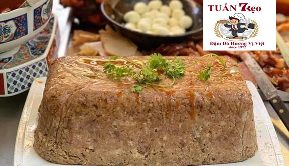 Tuấn 7 Kẹo - Bánh Mì, Xôi & Chè