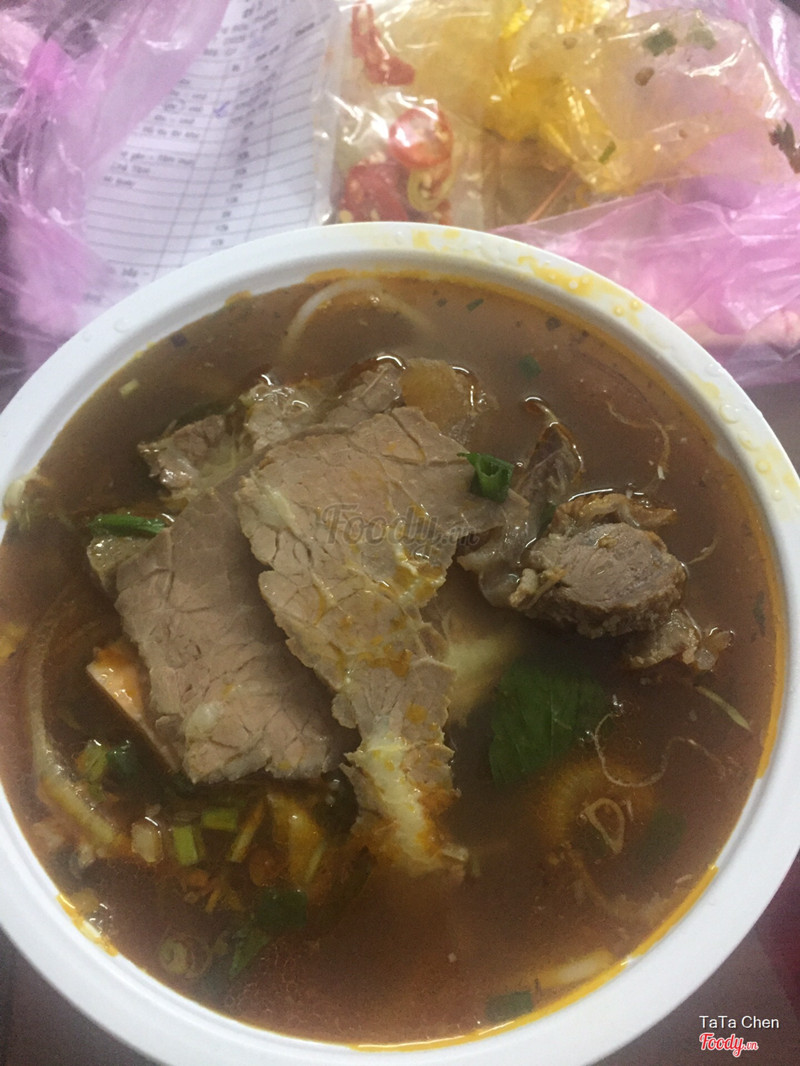 Bún bò tô bự