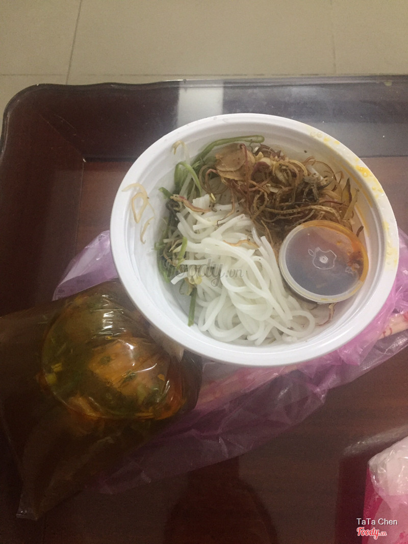 Bún bò tô bự