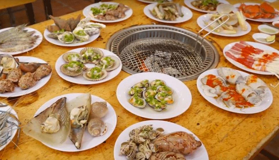 Buffet Hải Sản Tươi Sống Những Chàng Trai