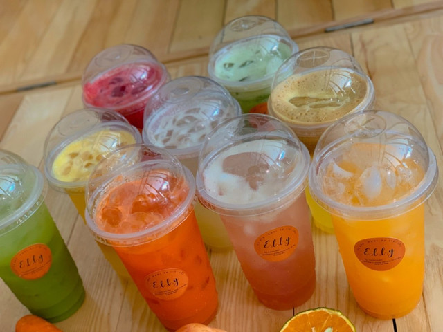 E.l.l.y - Cafe, Nước Ép Trái Cây & Bánh Lọc Huế - 9B Đường 37