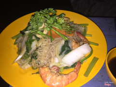 Thức ăn khá nhiều