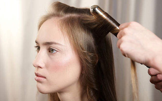 Uốn Tóc Phượng - Phạm Hữu Lầu