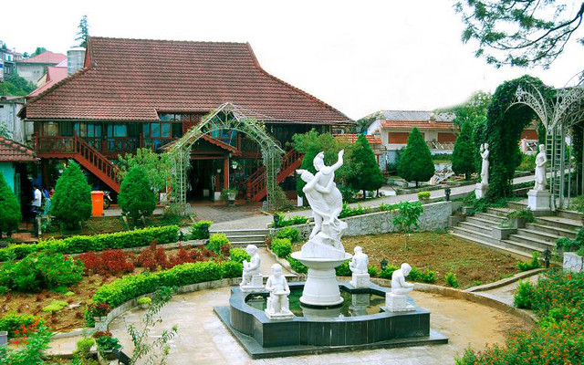 Biển Mây Hotel 