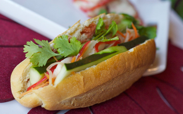 Quán Bánh Mì - Hai Bà Trưng