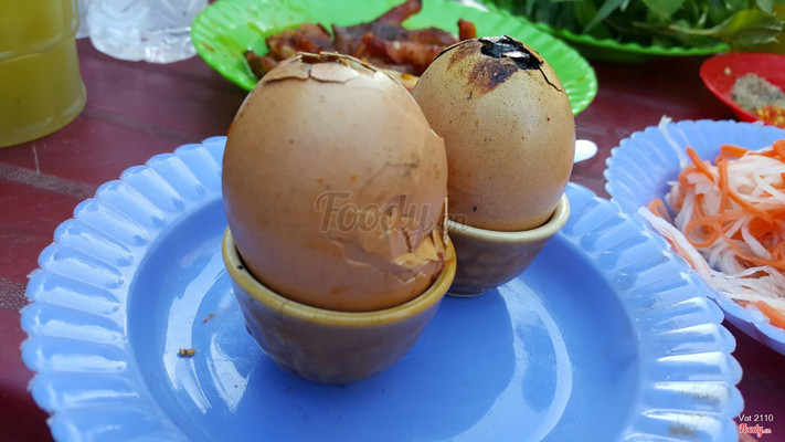 Trứng gà nướng thái