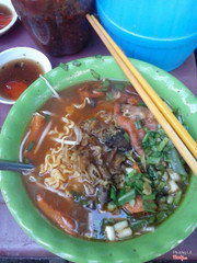 Mì phá lấu