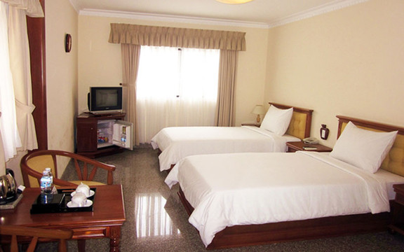 Phương Thúy Hotel