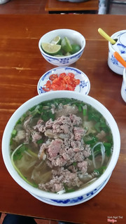 Phở bò tái gàu