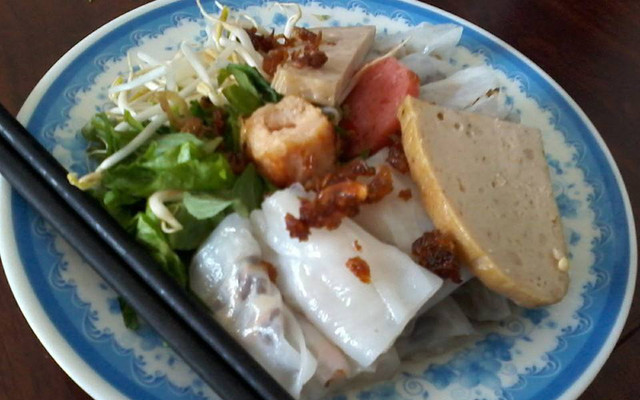 Đầm Sen - Bánh Cuốn Nóng