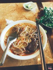 Bún bò Huế số 1 không rau :)) 