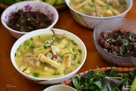 Canh măng Tây Bắc