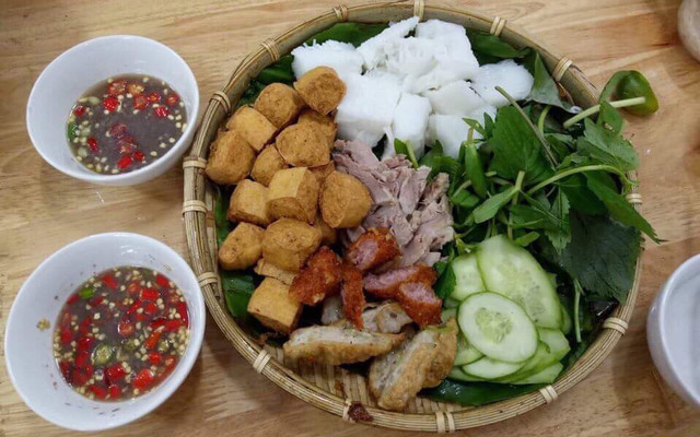 Bún Đậu Mắm Tôm - Trần Quốc Tuấn