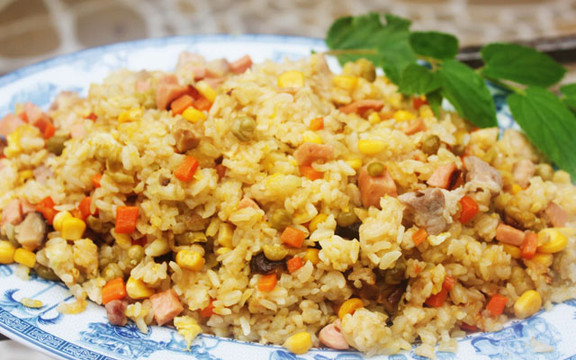 Sơn Trang - Cơm Rang Thập Cẩm, Gà Chiên, Xôi Xíu