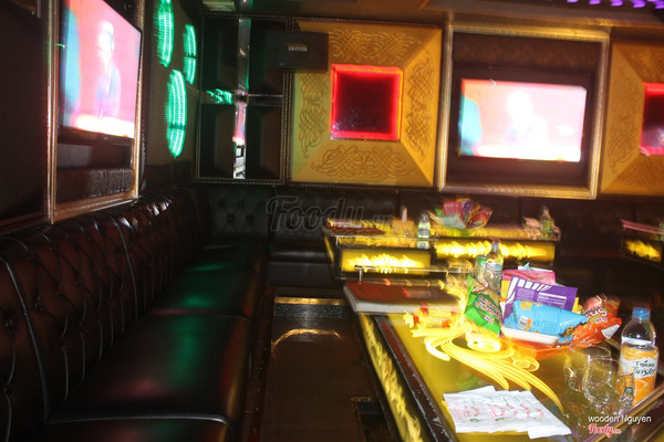 Tom karaoke 116 bui thi xuan