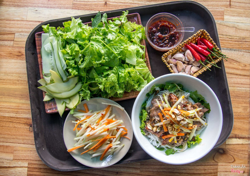 bún thịt nướng