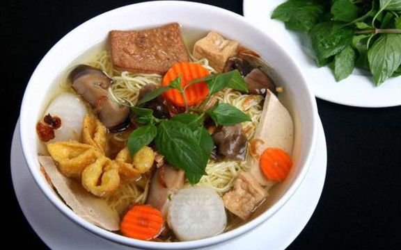 Hủ Tiếu Chay & Bún Bò Huế Chay