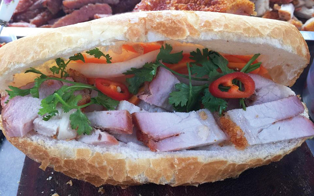 Bánh Mì Nhân