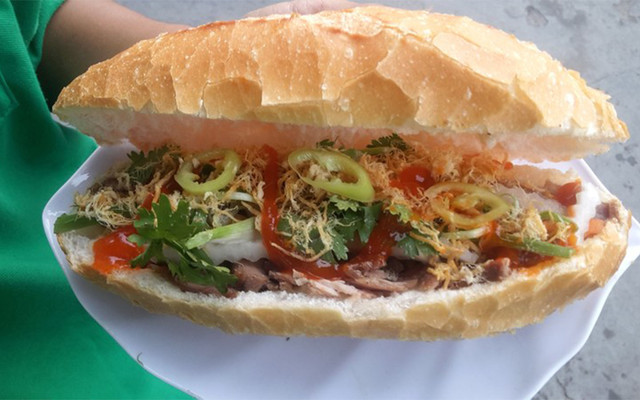 Bánh Mì Cô Bông