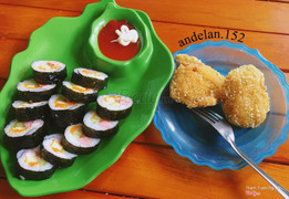 Ăn xong là phải review ngay đây )) Mình ăn trưa gọi 1 kimbap thường, 2 bánh gà hết 28k thôi 😝 Kimbap ở đây khá ngon, có trứng, thanh cua, dưa chuột, xúc xích, cà rốt )) cuốn chắc chắn. Ngoài ra còn có cả kimbap chiên nhưng mình k thích đồ rán nhiều. Bánh gà thì khá thơm, ngon, ăn vừa miệng. Điểm trừ xíu xiu là vỏ bánh gà hơi dày nên ăn nhiều sẽ ngấy )) và quán nhỏ nên hơi nóng 🤣 Mn tìm đồ ăn ở quận Hai Bà Trưng với hastag #andelanxHaiBaTrung nha 😍 kasamita 💕 📍 Linh Cari Gà - 88 Trần Đại Nghĩa, HBT ( đối diện ngõ vào KTX NEU ) 💰 chỉ từ 4k  #andelanxHaiBaTrung #kimbap #banhga #foodie #foody #photobyme #like4like 