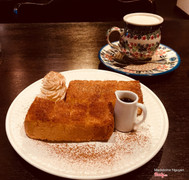 Cinnamon toast và cafe au lait