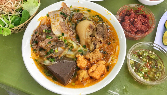 Bún Bò Huế - Âu Cơ