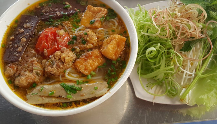 Quang Hạnh - Bún Bò Huế & Bún Riêu Cua