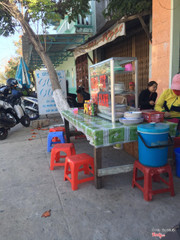 Ngay bến tàu Cam Ranh