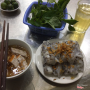 Bánh cuốn chả 20k