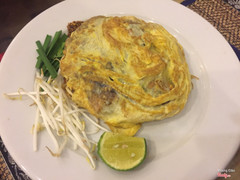 pad thai tôm thịt