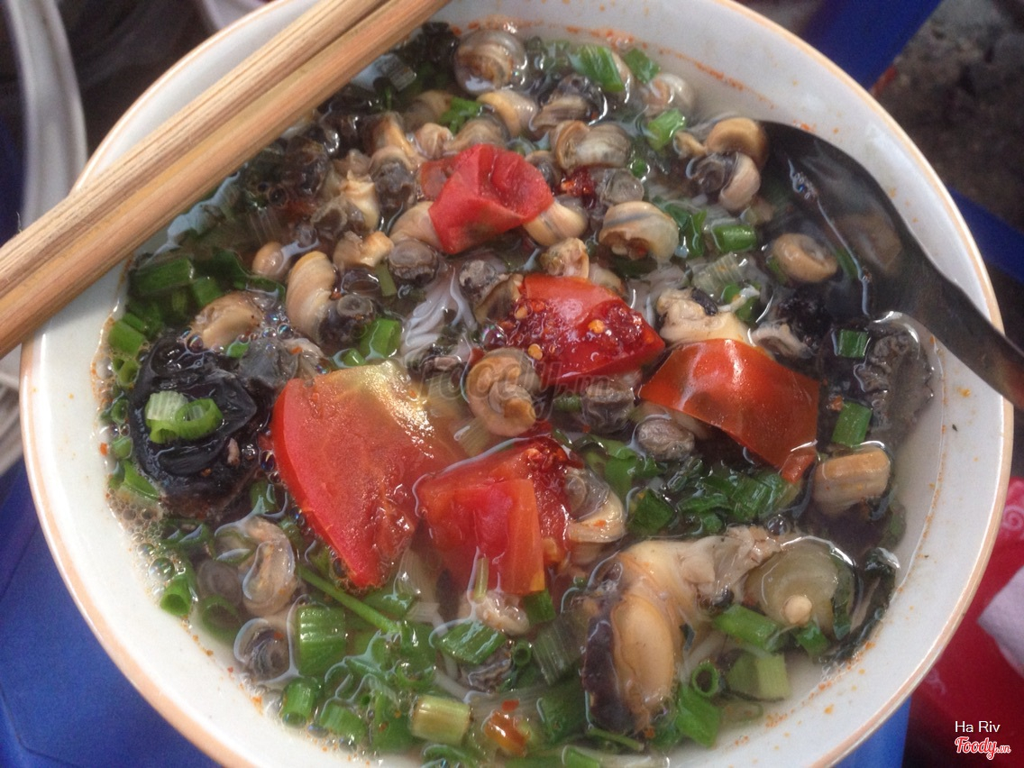 quan-bun-oc-ngon-o-ha-noi-5