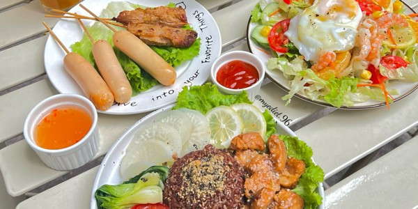 Mye Diet - Salad & Cơm Gạo Lứt