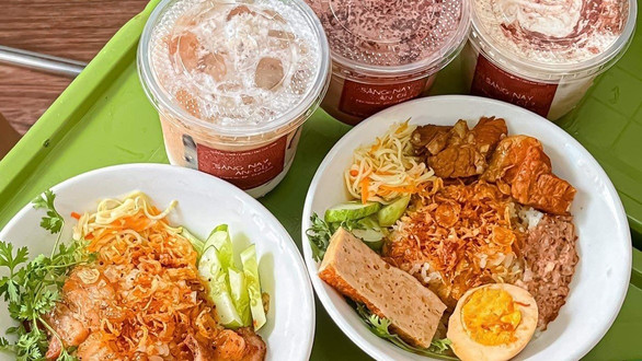 TIỆM BÁNH MÌ, CÀ PHÊ MUỐI & CƠM VĂN PHÒNG - SÁNG NAY ĂN GÌ - NGỌC KHÁNH