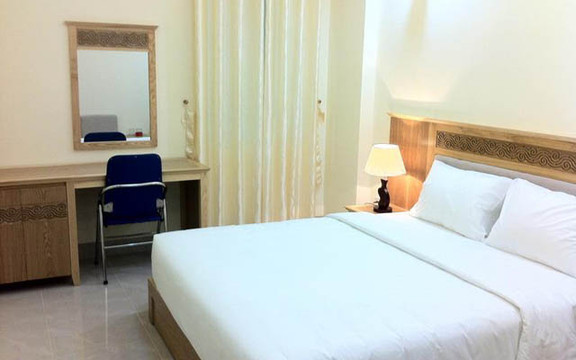 Minh Nhật Hotel - Đinh Bộ Lĩnh