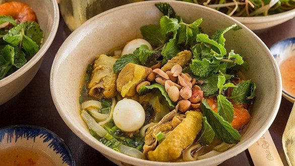 Ông Pen - Mì Trộn, Mì Quảng & Bánh Canh Gà