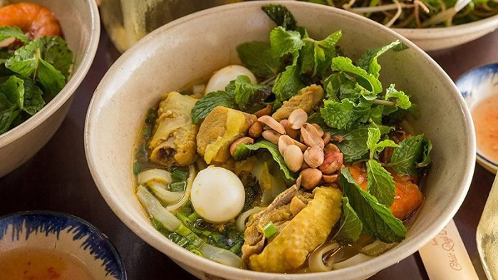 Ông Pen - Mì Trộn, Mì Quảng & Bánh Canh Gà