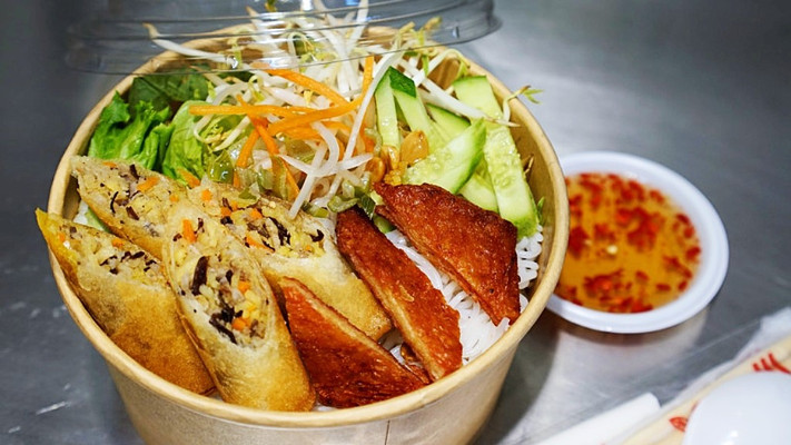 Bếp Ăn Thuần Chay - Bún Bì & Bì Cuốn