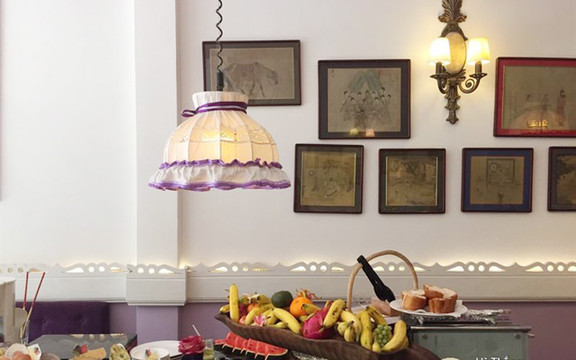 The Lucy - Cafe Hotel Spa