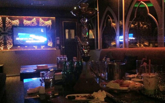 Summit Karaoke - Bùi Thị Xuân