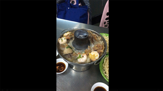 Lẩu Cá Dân Ích - Châu Văn Liêm