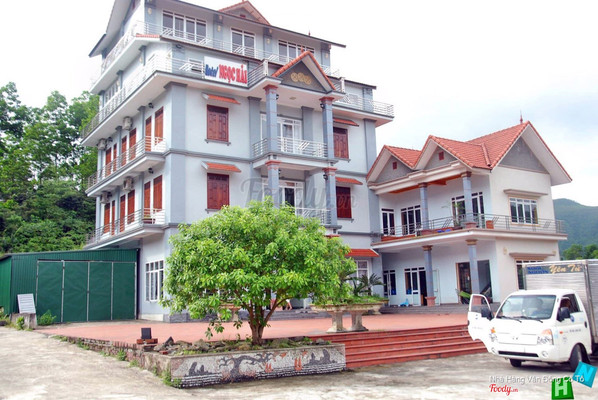 Tiện nghi đầy đủ phục vụ ăn nghỉ giá cả hợp lý